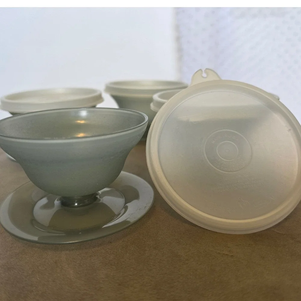 Vintage Tupperware Smoky Gray Footed Dessert Sherbet Cups with Lids Set of 4 733